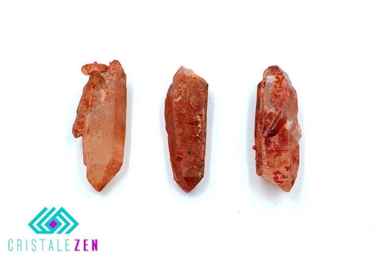 Cuart Hematic, forma cristal natural cu varf de aprox. 5x2 cm.