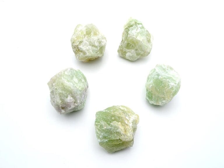 Piatra de Fluorina Verde, forma rotunda bruta de aprox. 4 x 4 cm, calitate 2.