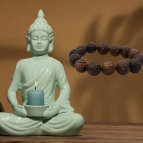 Bratara Matanie din Lemn de Argan Eaglewood 2, lucrata manual cu simbolul lui Buddha de protectie si rugaciune, forma rotunda de aprox. 16 mm. Marime M-L- aprox. 19-21 cm, 14 margele insirate pe elastic.