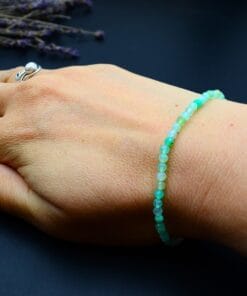 Bratara Preciouss Crisopraz, forma bila microfatetata de aprox. 2 mm, insirata pe elastic. Marime bratara M- aprox. 18 cm